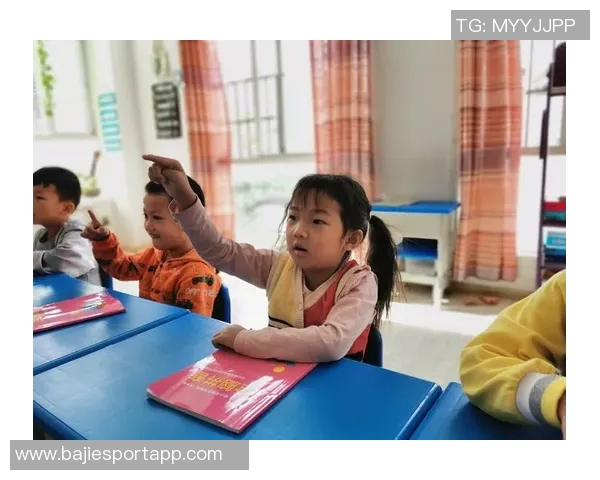 布朗分享训练营体验：为田径队打球的意外收获与挑战